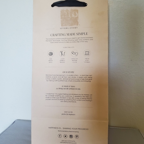 Stitch & Story 100% merino wool pink white knitting beanie hat kit - Picture 5 of 9